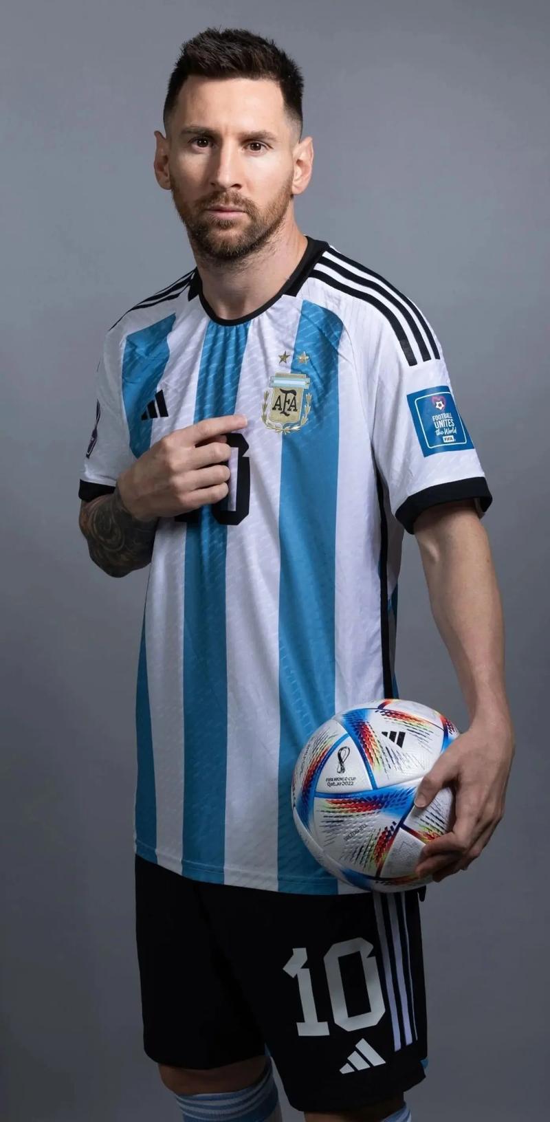 湖人连遭三败！东契奇狂砍42分，威少蒙克火力全开，输球究竟谁该背锅？