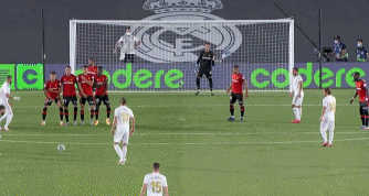 巴萨本赛季至今西甲16胜1平2负，比上赛季同期多11分