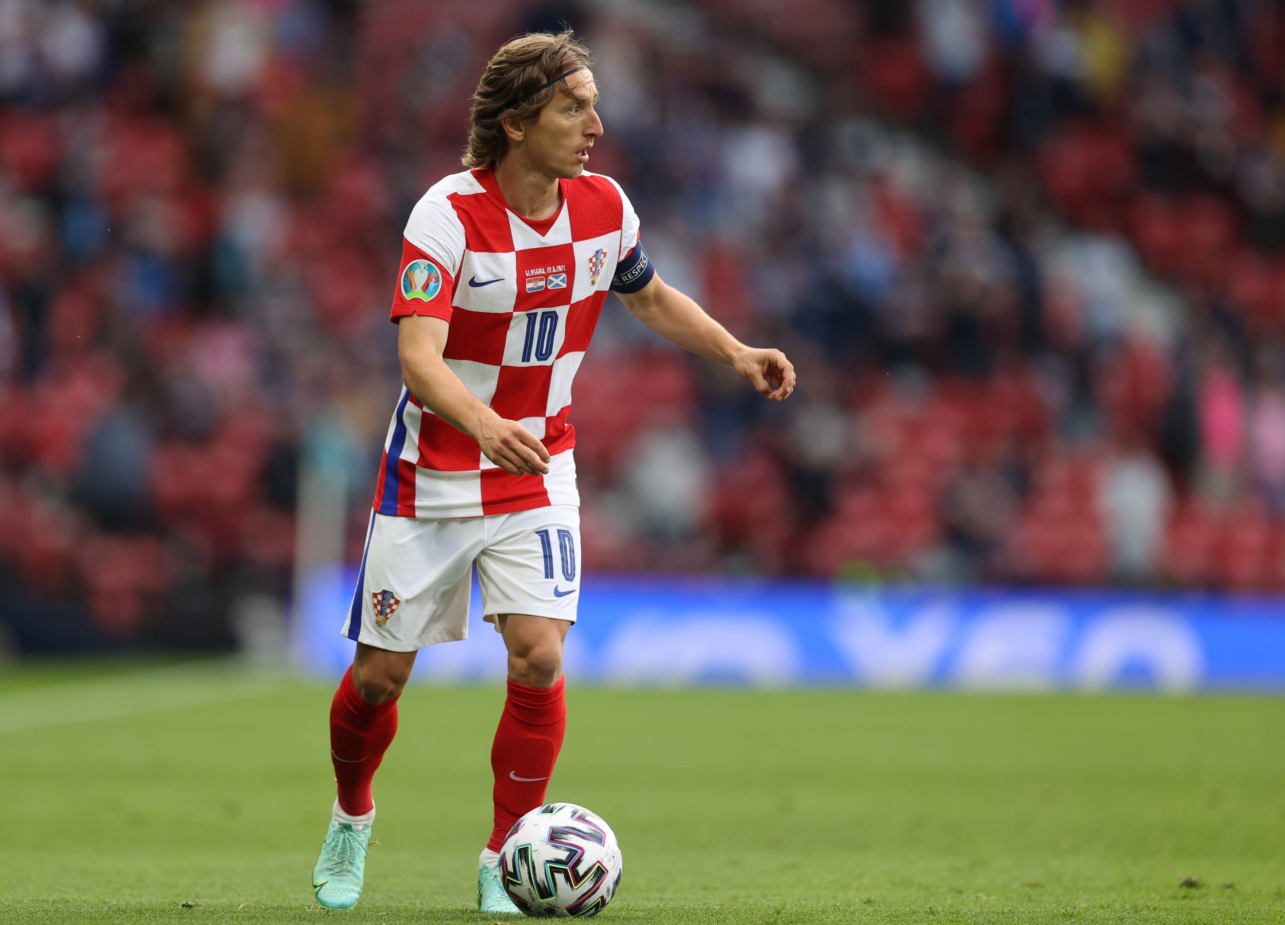 威少21分 字母哥37+11 国王5连败