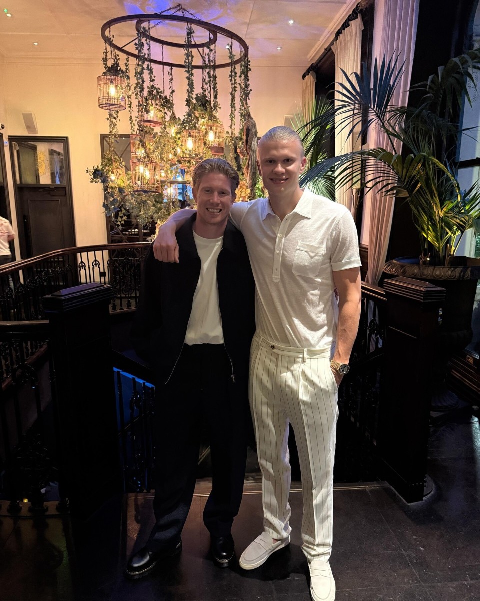 勇士主场力克雄鹿，120-113獲胜—本场比赛的关键人物及数据解读